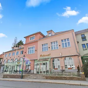 4* Szálloda Schild
