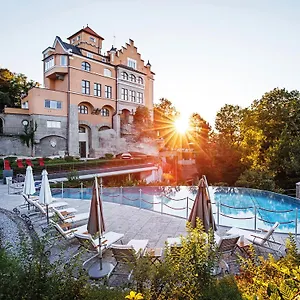 Hotel Schloss Moenchstein *****