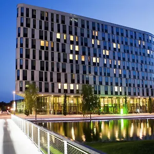 Отель Courtyard By Marriott Prater/messe, Вена